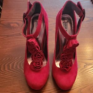 Steve Madden Fuschia Suede Rosette Pumps